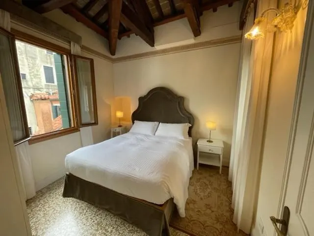 San Gregorio Venice Apartments