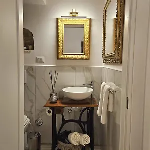 https://niloufar-residence.hotels-amalfi.com